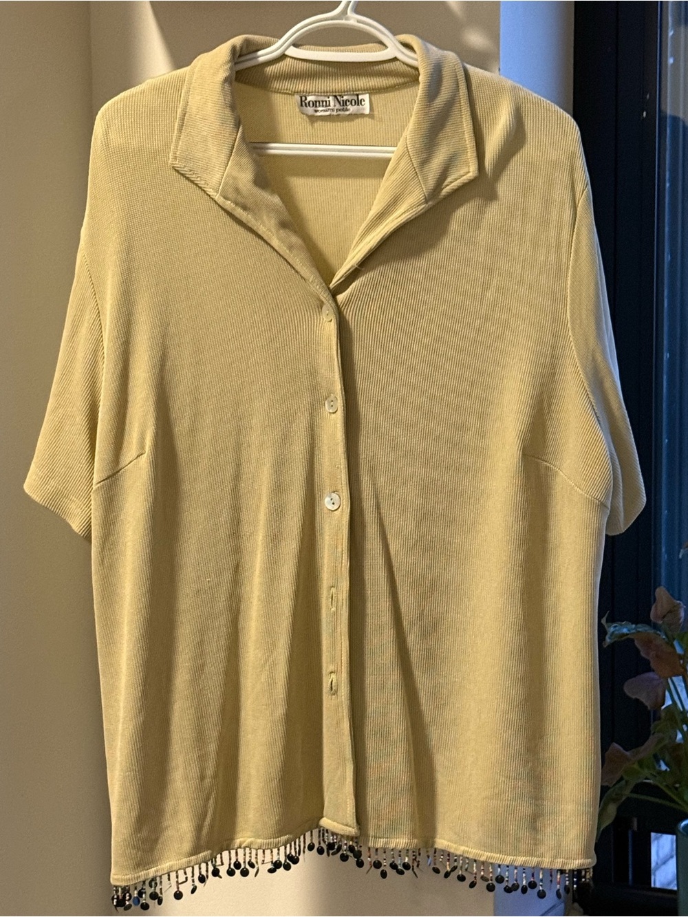 Vintage Ronni Nicole Pale Yellow Short-Sleeve Button Down Top with Beaded Hem